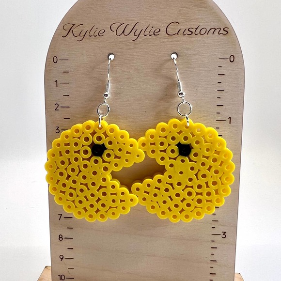 PacMan Earrings - Gamer Earrings - Retro Earrings - Perler Earrings - 90s Y2k - Picture 9 of 9